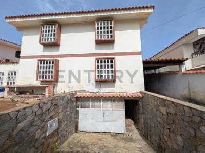 Excelente casa de 3 niveles en conjunto cerrado ubicado en sabanamar - photo 2