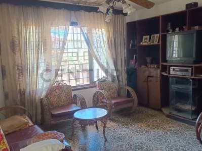Oportunidad terreno de 800mt2 con 2 casas para remodelar en pampatar - photo 5