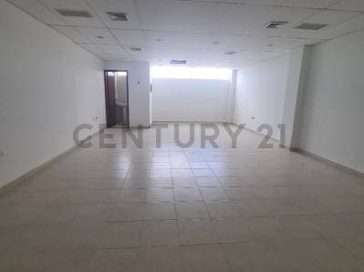 Oficina a estrenar con baño y Aire Acondicionado Central nuevo - photo 3