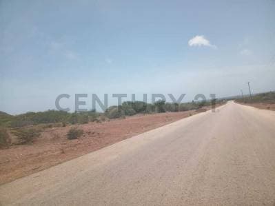 Terreno con excelente ubicacion para acceso a playas , puertos y aeropuertos - photo 2
