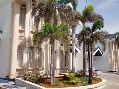 En venta Townhouse de Lujo en Conjunto cerrado - photo 2
