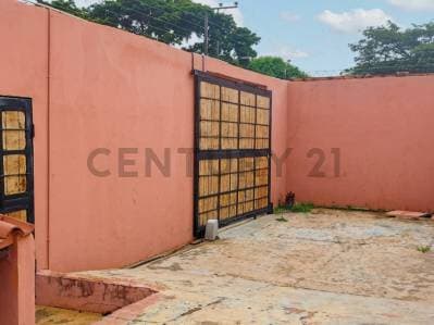 Casa Con Piscina Y Anexo En Venta Guayabal La Asunción - photo 4