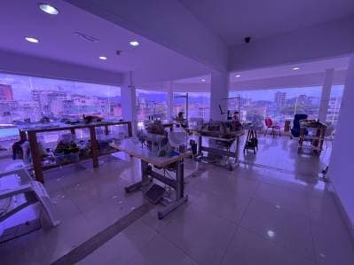 CENTRO EMPRESARIAL EN ALQUILER O VENTA - photo 3