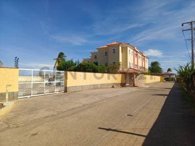 Venta de Amplio Apartamento en Residencias San Marino en Porlamar - photo 4