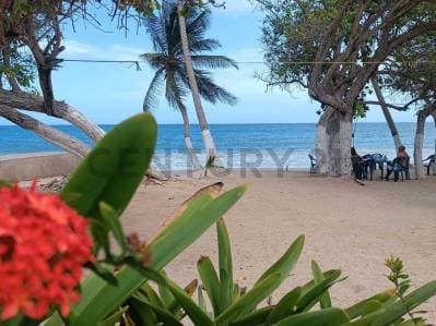 En venta casa a pocos pasos de la playa en Pampatar - photo 3
