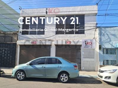 VENTA DE TERRENO CON BIENHECHURIA DE LOCAL COMERCIAL, OFICINAS, BA脩OS Y DEPOSITO