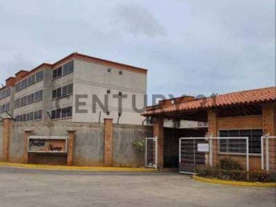 En Venta Excelente Apartamento listo para habitar en la Isla de Margarita. - photo 2