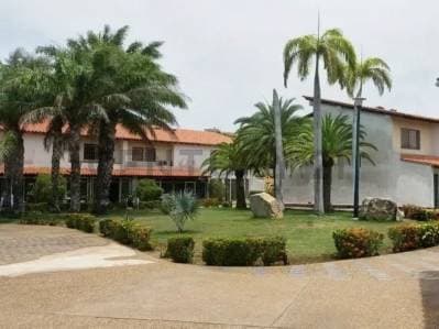 HERMOSO TOWN HOUSE EN LAS TUNAS, MUNICIPIO MANEIRO - photo 3