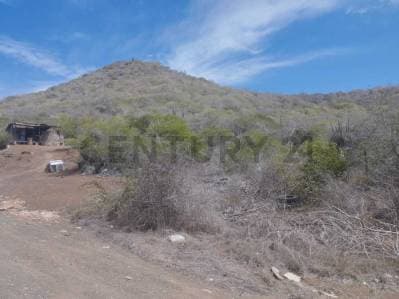 TERRENO MULTIPROPOSITO EN APOSTADERO,ISLA DE MARGARITA