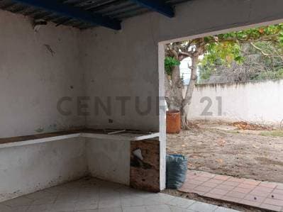 Local comercial en alquiler con proyecto para Colegio - photo 2