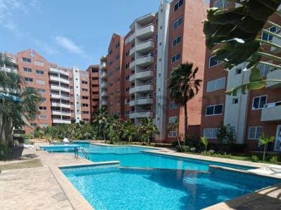 Venta de Apartamento en Residencias Los Cayos, Playas del Ángel, Pampatar. - photo 2