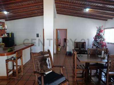 AMPLIA CASA EN LA MIRA DE PLAYA EL AGUA PARA REMODELAR - photo 5