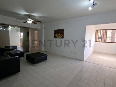 Apartamento en venta en la Urb Jorge Coll Isla de Margarita - photo 5