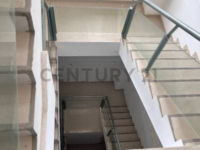 CENTRO EMPRESARIAL EN ALQUILER O VENTA - photo 2