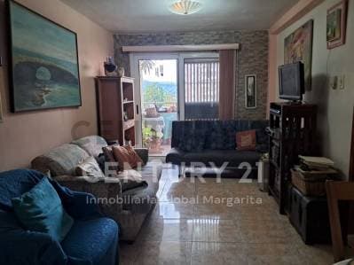 Venta de Apartamento en Residencias Los Cayos, Playas del Ángel, Pampatar. - photo 3