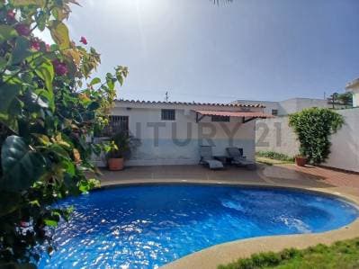 CASA EN EXCELENTES CONDICIONES CON ANEXO INCLUIDO - photo 2