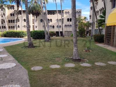 SE VENDE THOWHOUSE EN COSTA AZUL - photo 2
