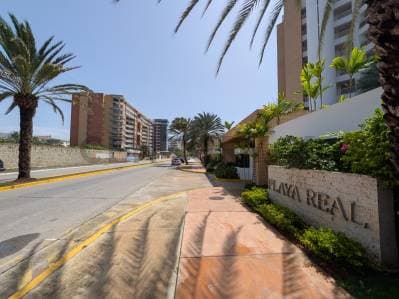 Residencias Playa Real, vista al mar en Playa Moreno, Pampatar