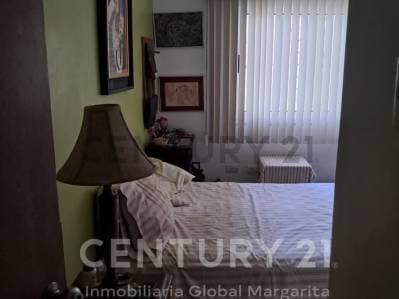 Venta de Apartamento en Residencias Los Cayos, Playas del Ángel, Pampatar. - photo 4