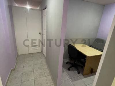 venta oficina comercial en excelente estado, amueblada - photo 5
