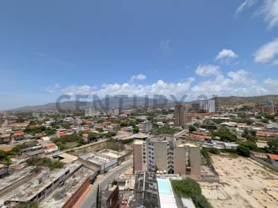 Amplio apartamento en el Edificio La Torre en Porlamar - photo 3