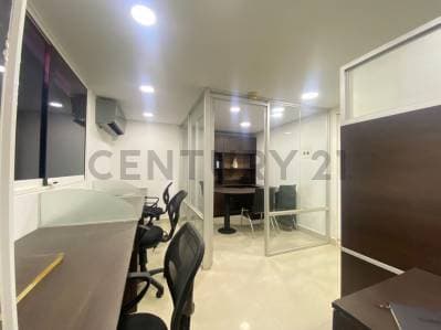 Isla de Margarita, Centro Empresarial Bolivar, Oficina de 42 m2 - photo 2