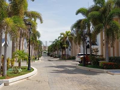 En venta Townhouse de Lujo en Conjunto cerrado - photo 3
