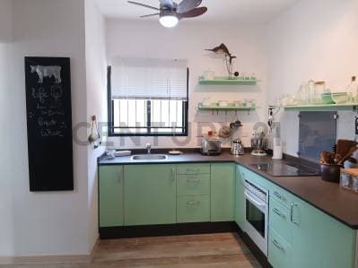 Townhouse Moderno Estilo Europeo en La Mira cerca de Playa El Agua (Oportunidad) - photo 3