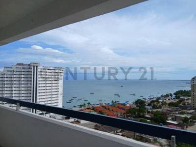 APARTAMENTO CON VISTA AL MAR EN PORLAMAR, ISLA DE MARGARITA