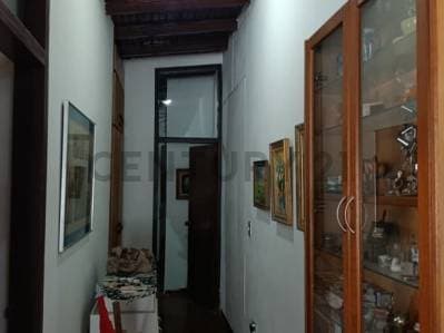 En venta Casa-Quinta con dos apartamentos listos para monetizar - photo 4