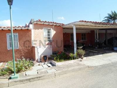 CASA EN LAS MARITES AVENIDA JUAN BAUTISTA ARISMENDI - photo 3