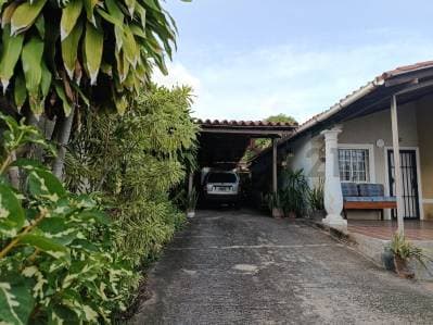 Casa en la Asunción, cerca de todos los servicios públicos - photo 4