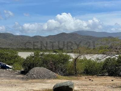 terreno en Pedro Gonzalez cerca de la playa, Isla de Margarita - photo 2