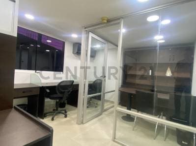 Isla de Margarita, Centro Empresarial Bolivar, Oficina de 42 m2 - photo 4