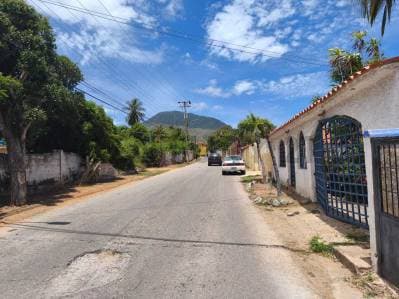 TERRENO TAPIADO, MUY CERCA DE PARQUE EL AGUA Y DE LA PLAYA EL CARDON - photo 4