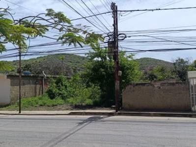 Terreno en Pampatar a Pie de Calle