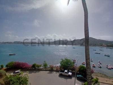 Renta fija frente al Mar con Terraza y Vista a la Bahía de Pampatar - photo 2