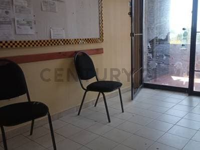 Oficina en Centro Comercial Jorge Coll - photo 4