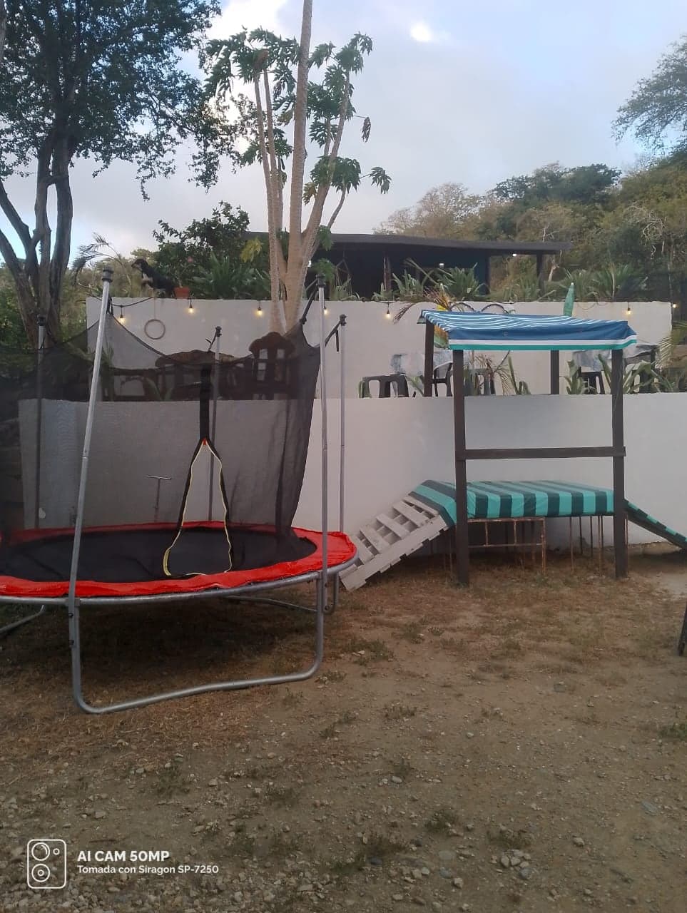 3BR House with Pool, Commercial Space & 3,880 m² Land in Tacarigua, Margarita Island - photo 4